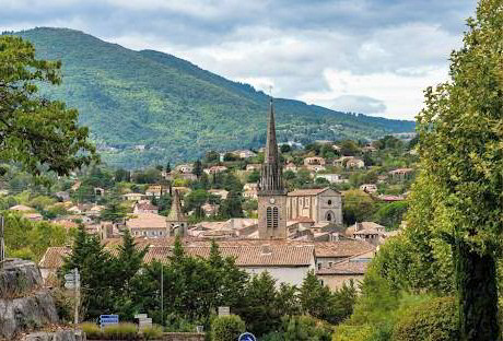 Les Vans : bourg cévenol